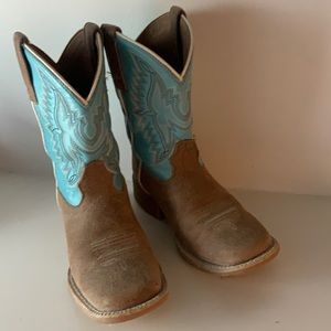 Perfect condition boys boots